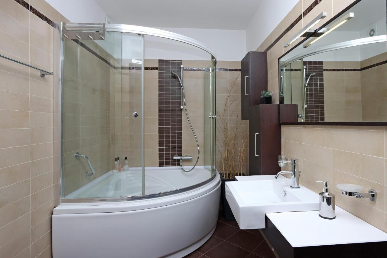 Starry Night - Smart Tv, Extra Big Bed, Big Bathtub, Private Parking, Sea View, Wifi, 2Bedrooms Volosko Exterior foto