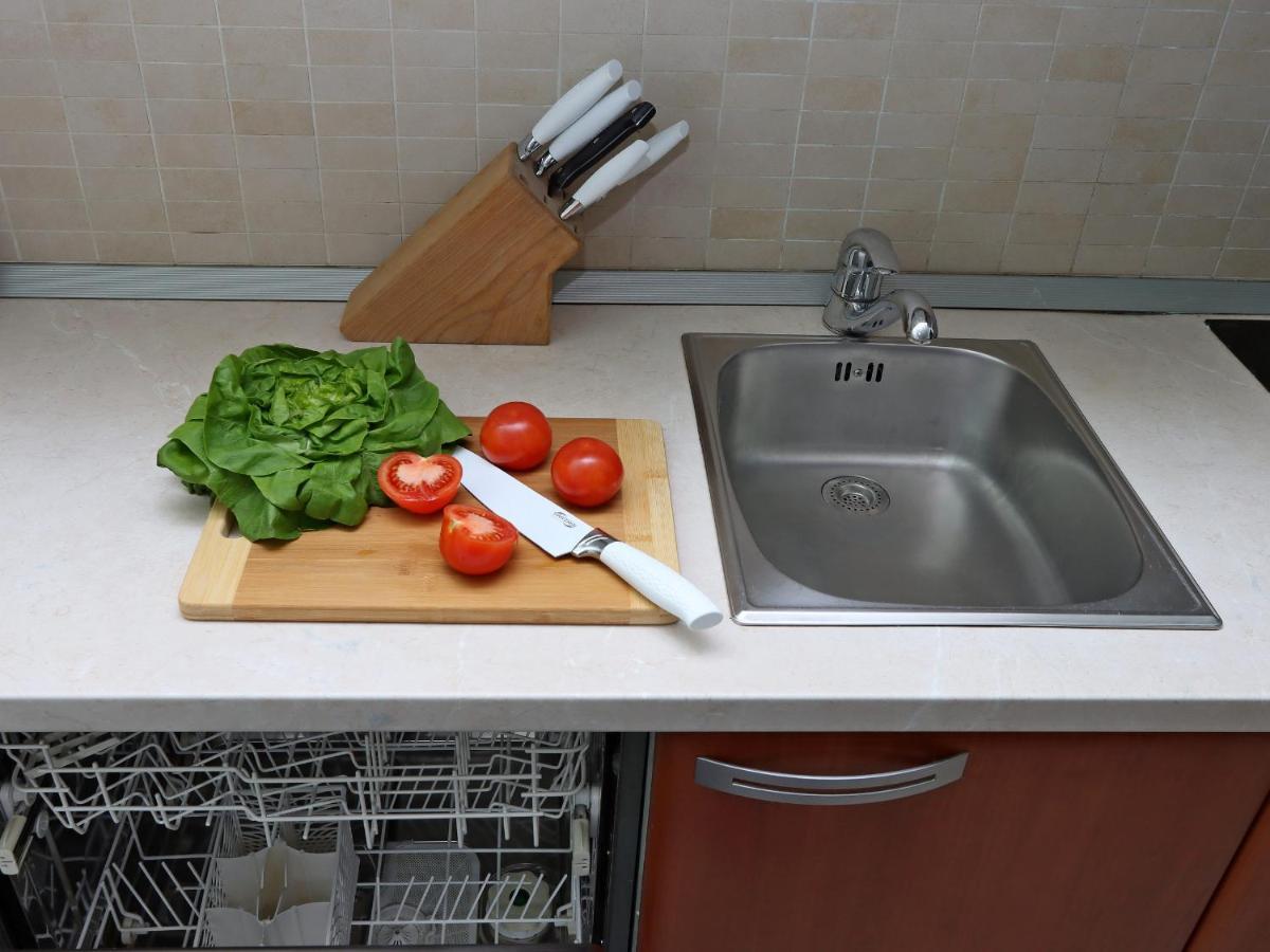 Starry Night - Smart Tv, Extra Big Bed, Big Bathtub, Private Parking, Sea View, Wifi, 2Bedrooms Volosko Exterior foto