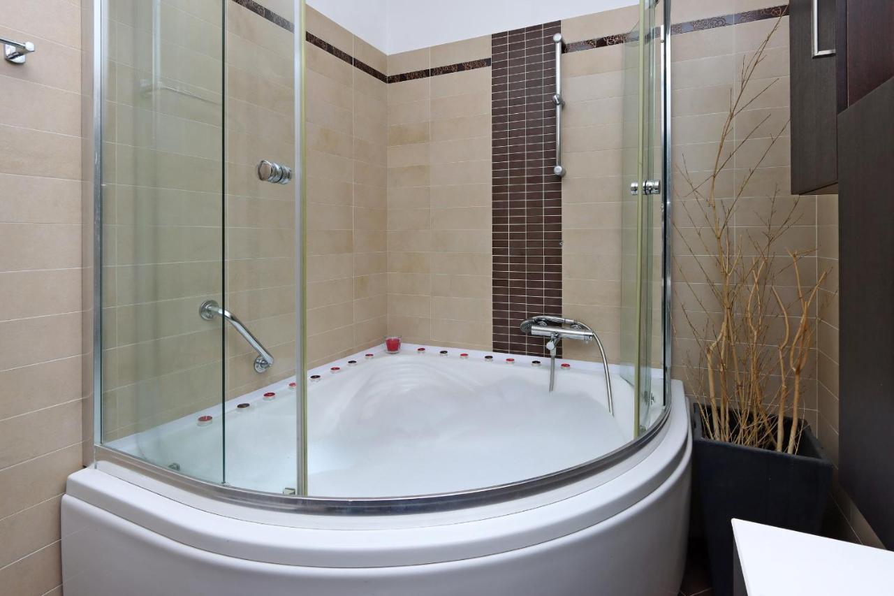 Starry Night - Smart Tv, Extra Big Bed, Big Bathtub, Private Parking, Sea View, Wifi, 2Bedrooms Volosko Exterior foto